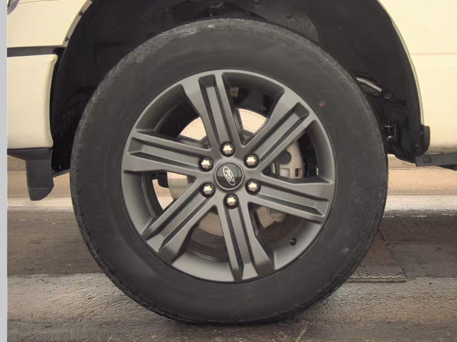 2023 Ford F-150 Hybrid Lariat AWD