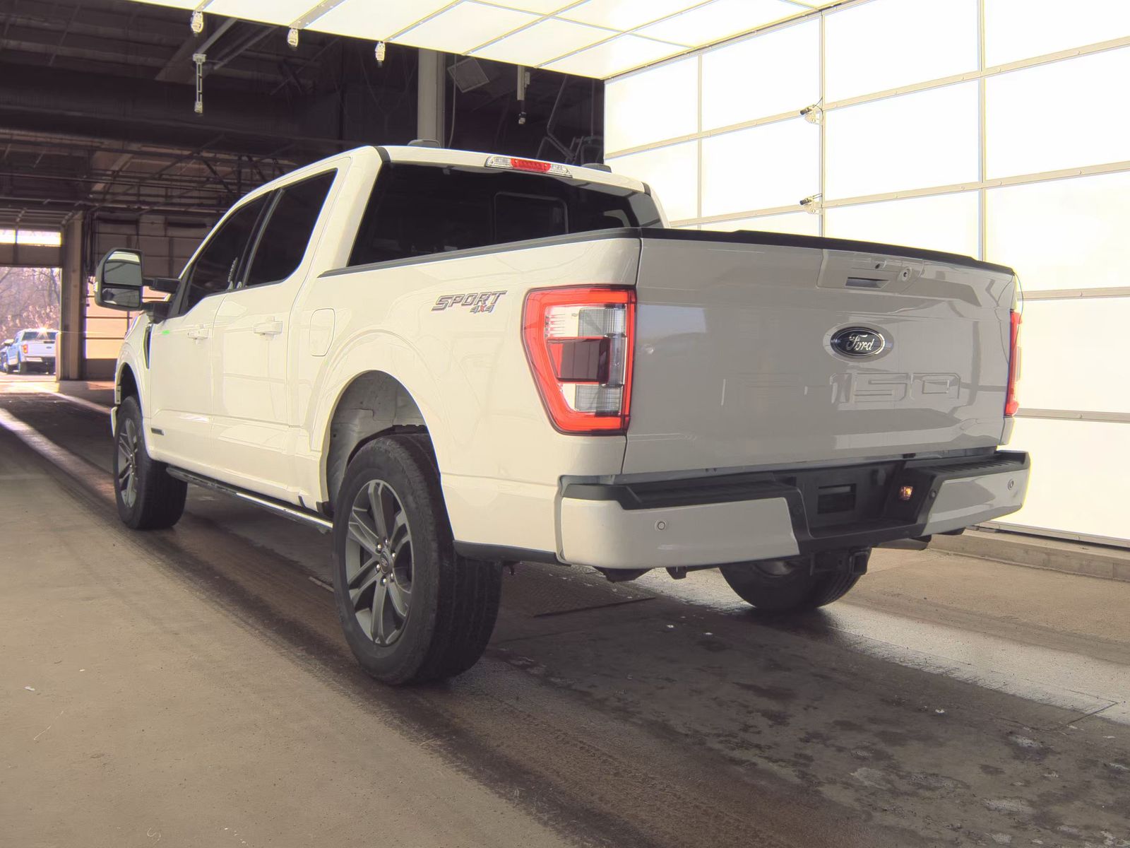 2023 Ford F-150 Hybrid Lariat AWD