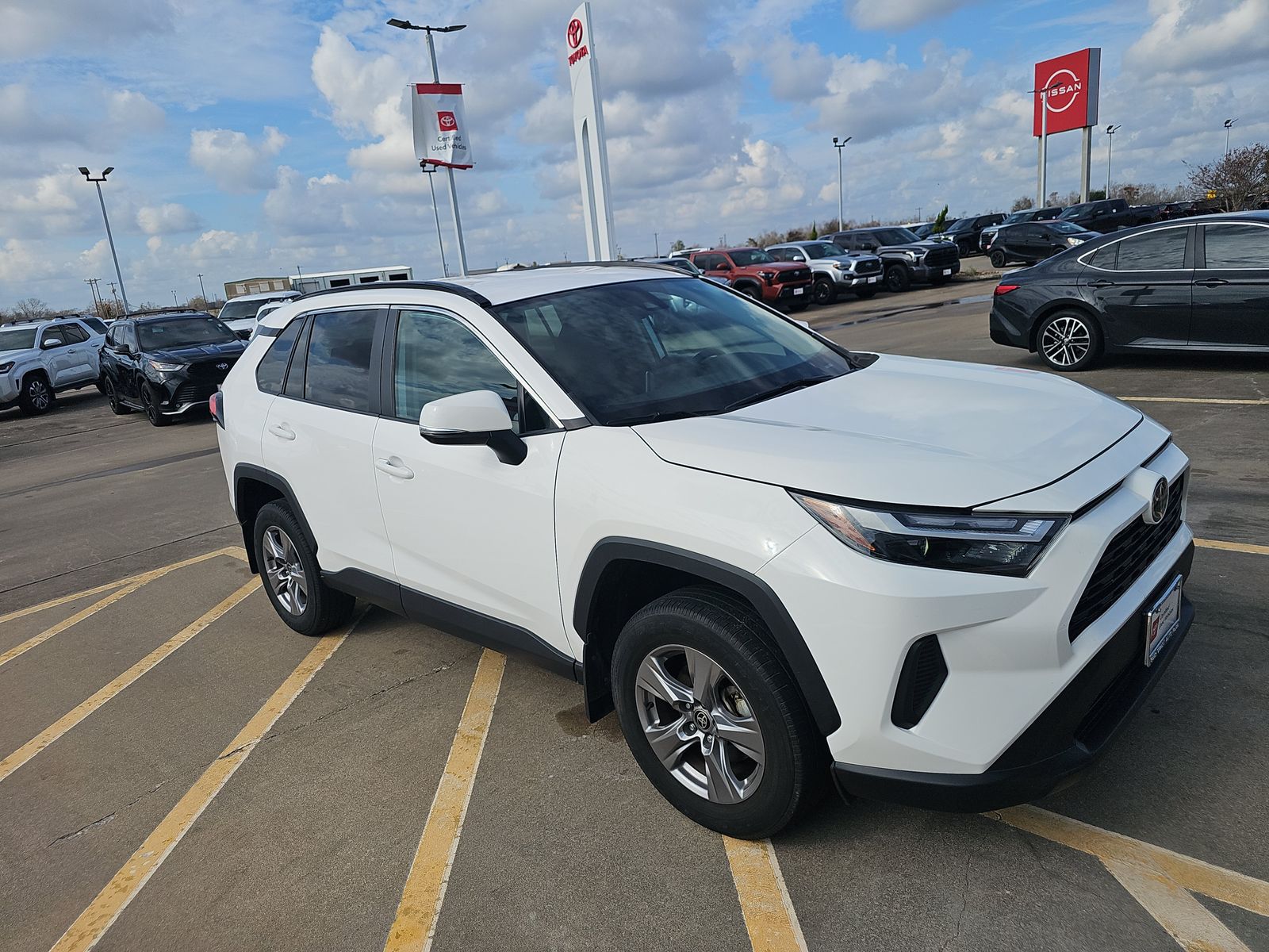 2024 Toyota RAV4 XLE FWD