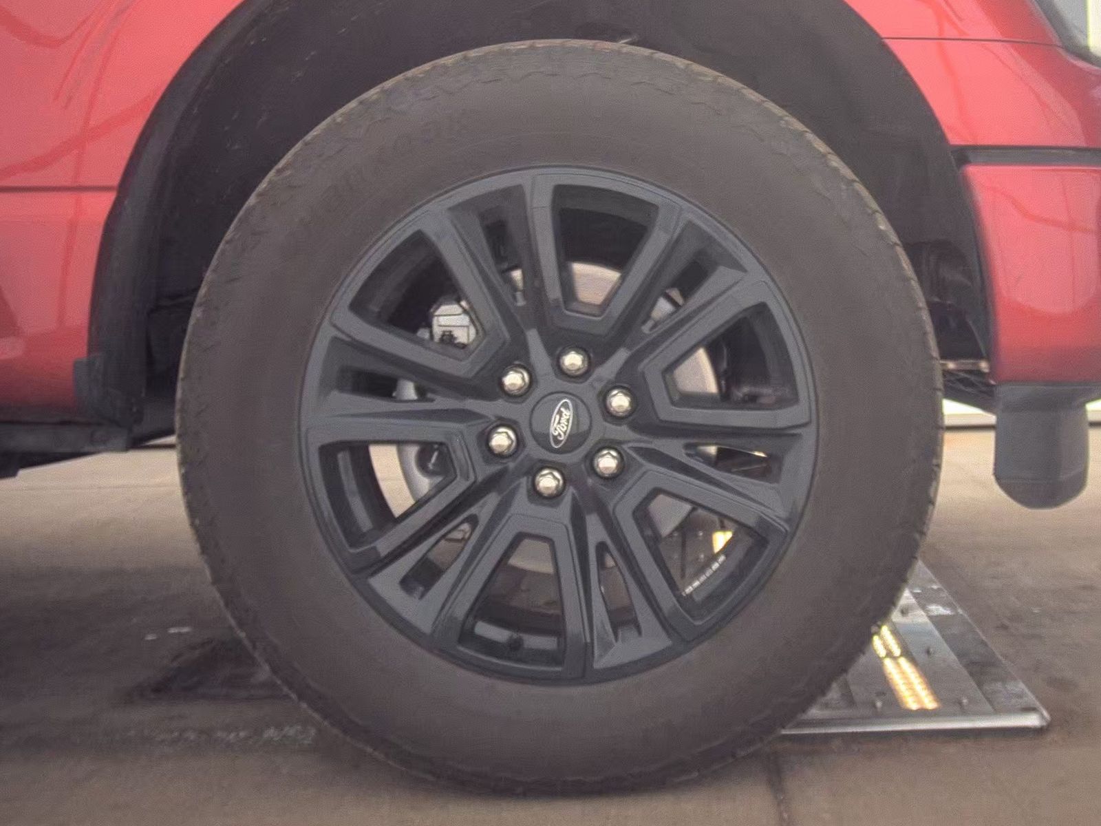 2025 Ford F-150 Platinum AWD