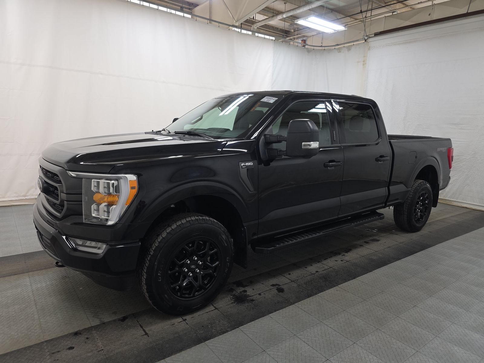 2023 Ford F-150 XLT AWD