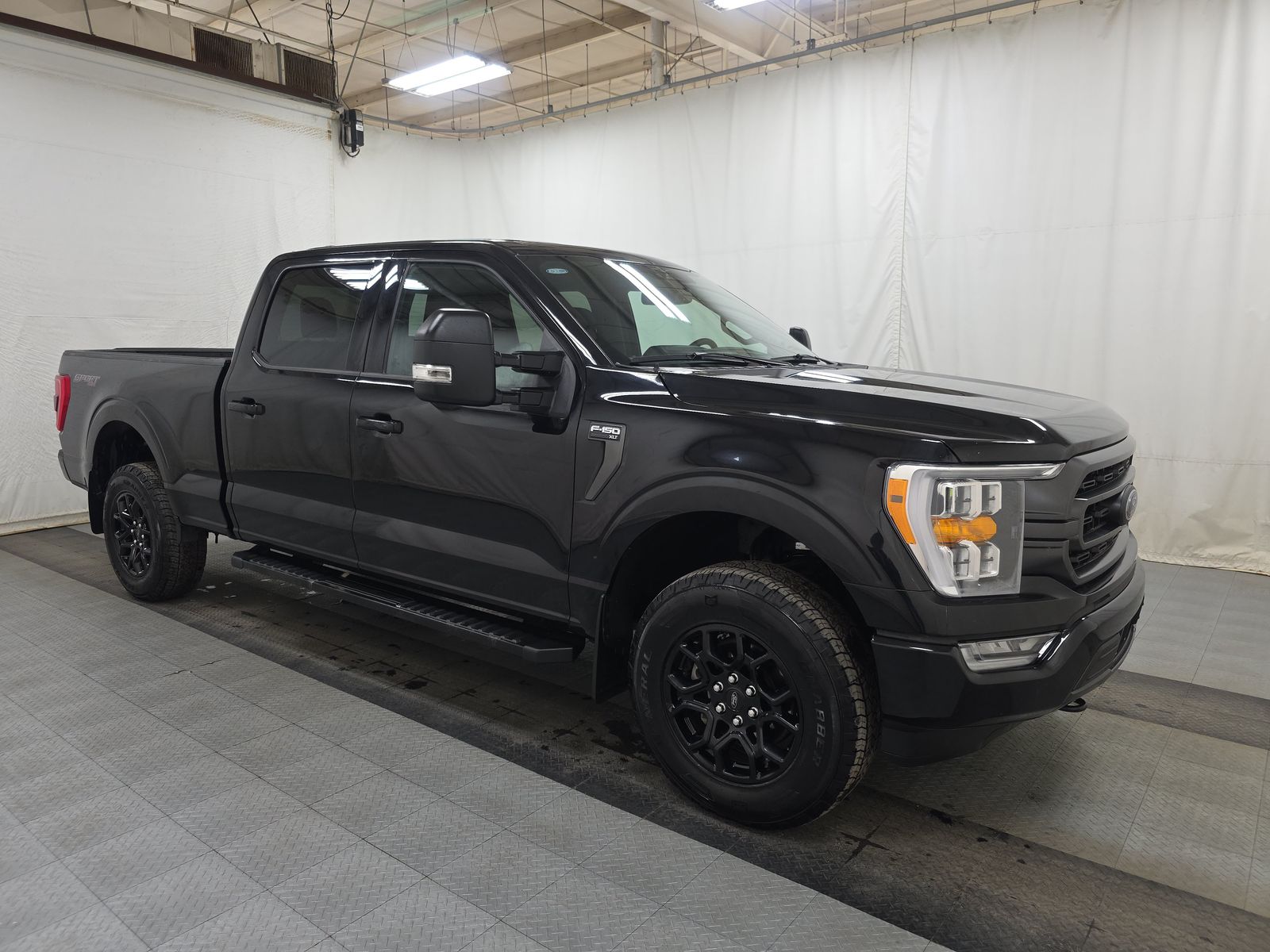 2023 Ford F-150 XLT AWD