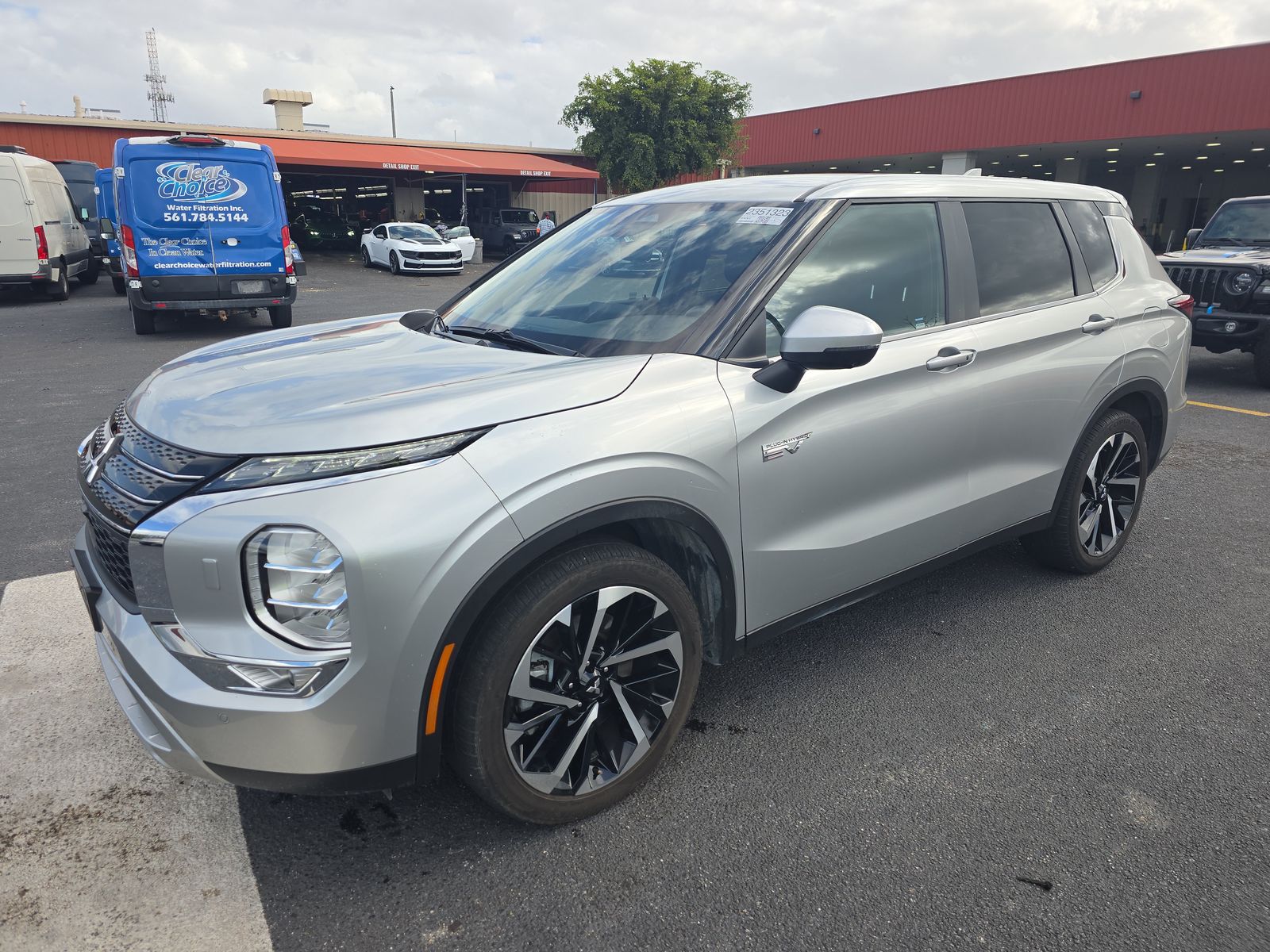 2024 Mitsubishi Outlander PHEV SE AWD