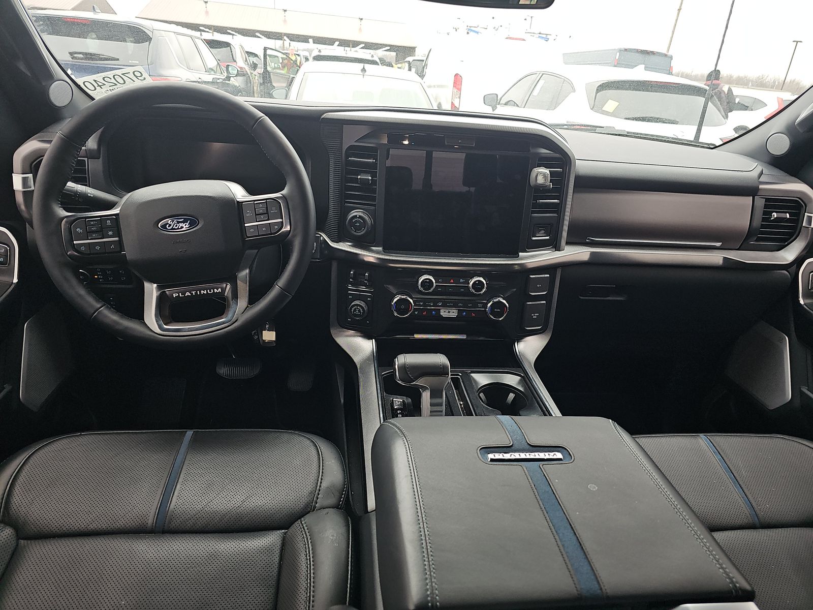 2025 Ford F-150 Platinum AWD