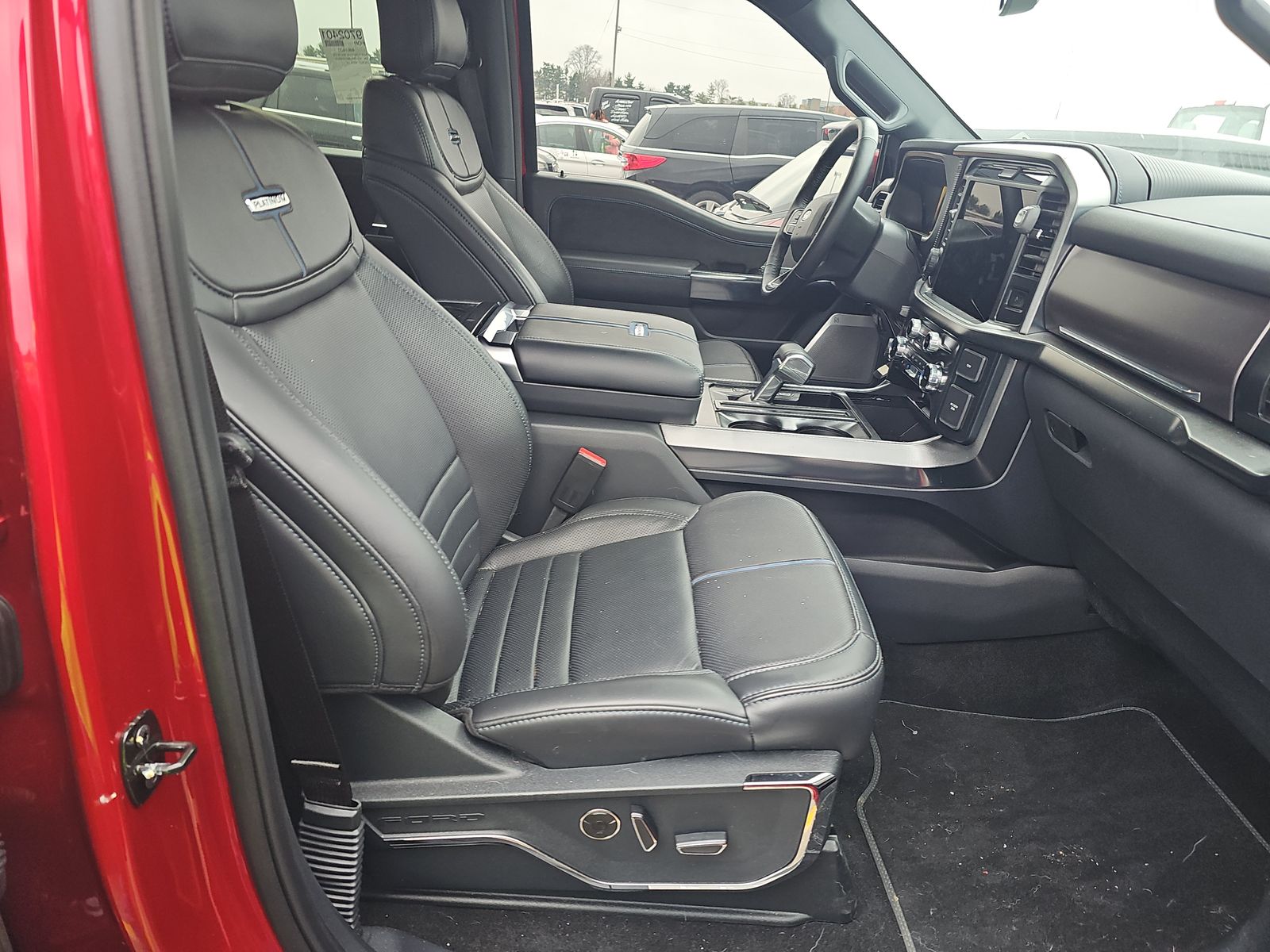 2025 Ford F-150 Platinum AWD