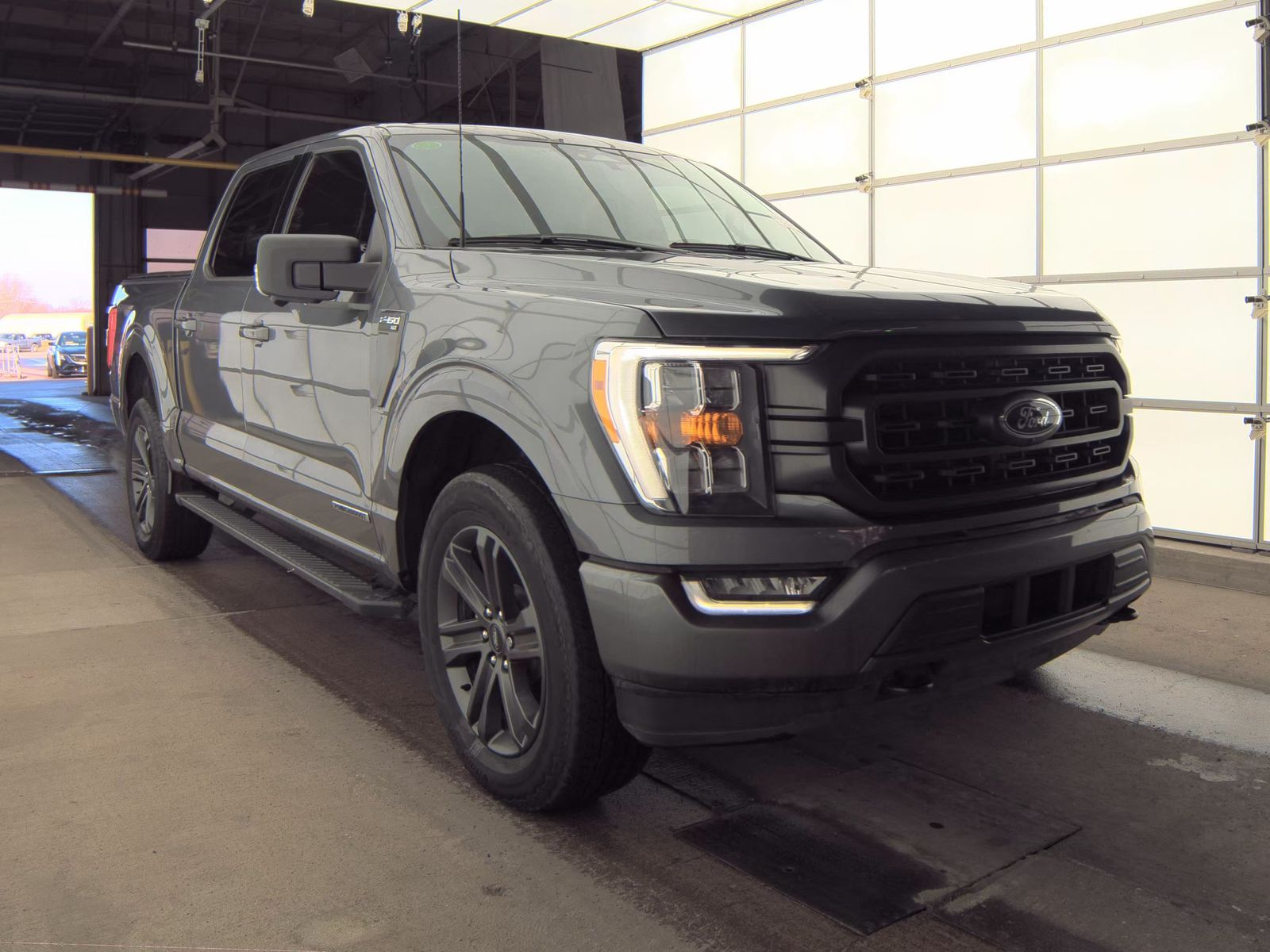 2023 Ford F-150 Hybrid XLT AWD