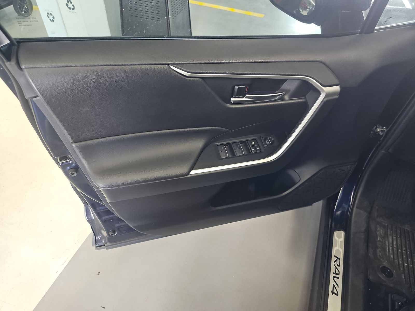 2024 Toyota RAV4 Hybrid XLE Premium AWD