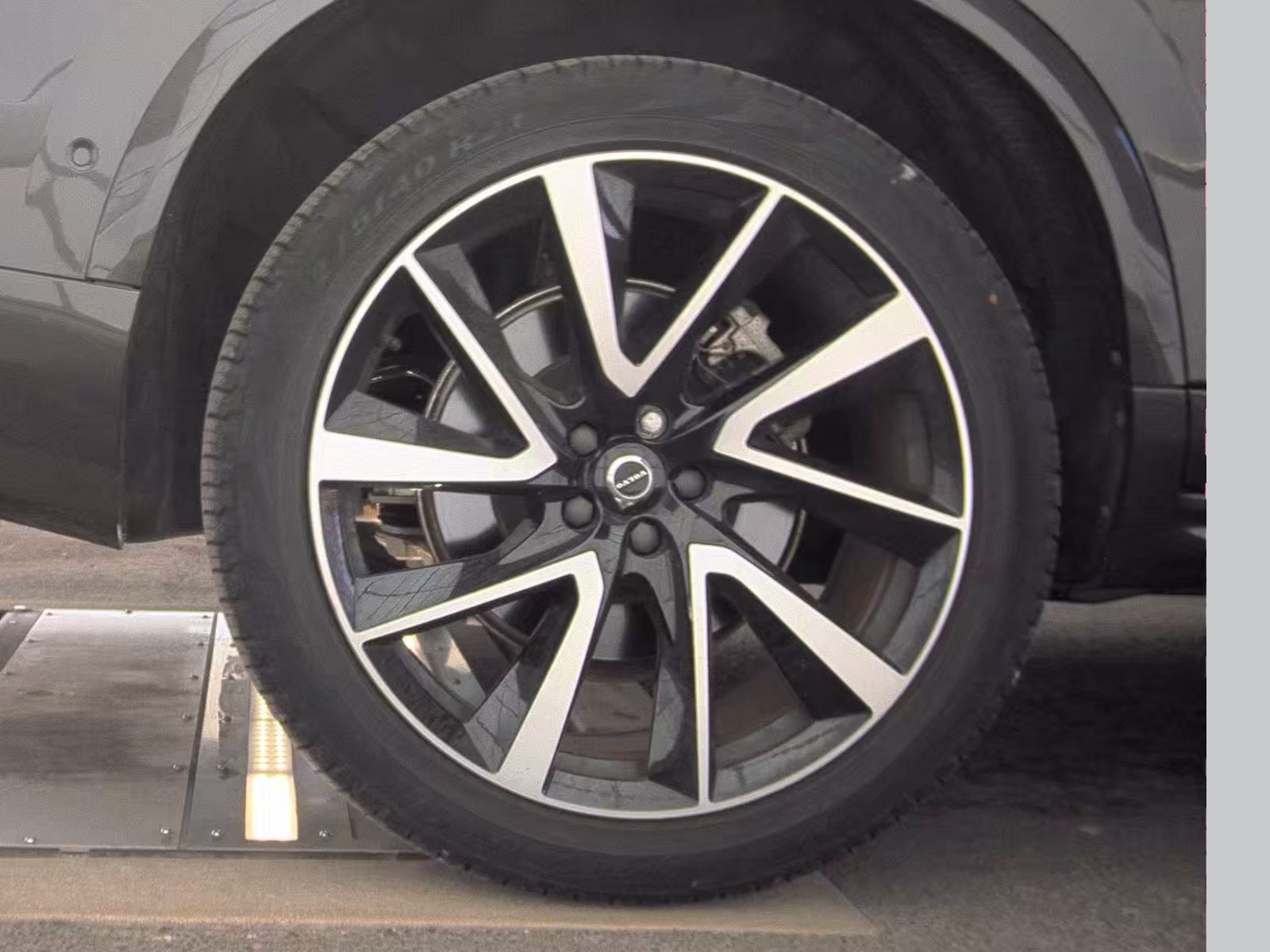 2024 Volvo XC90 B6 Ultimate AWD