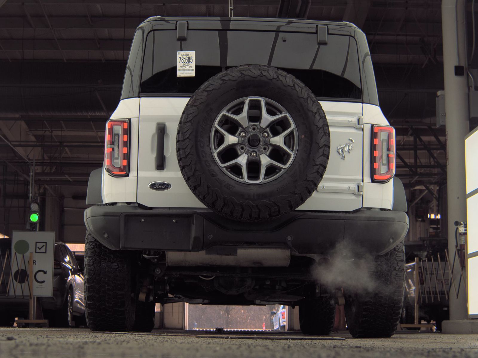 FORD BRONCO - 8