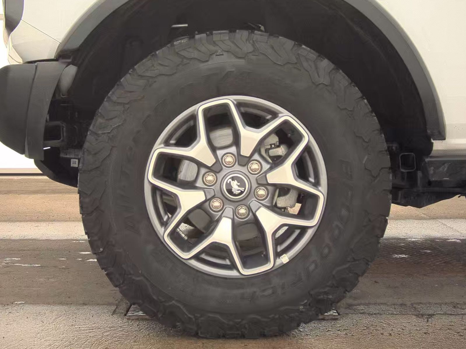 FORD BRONCO - 10