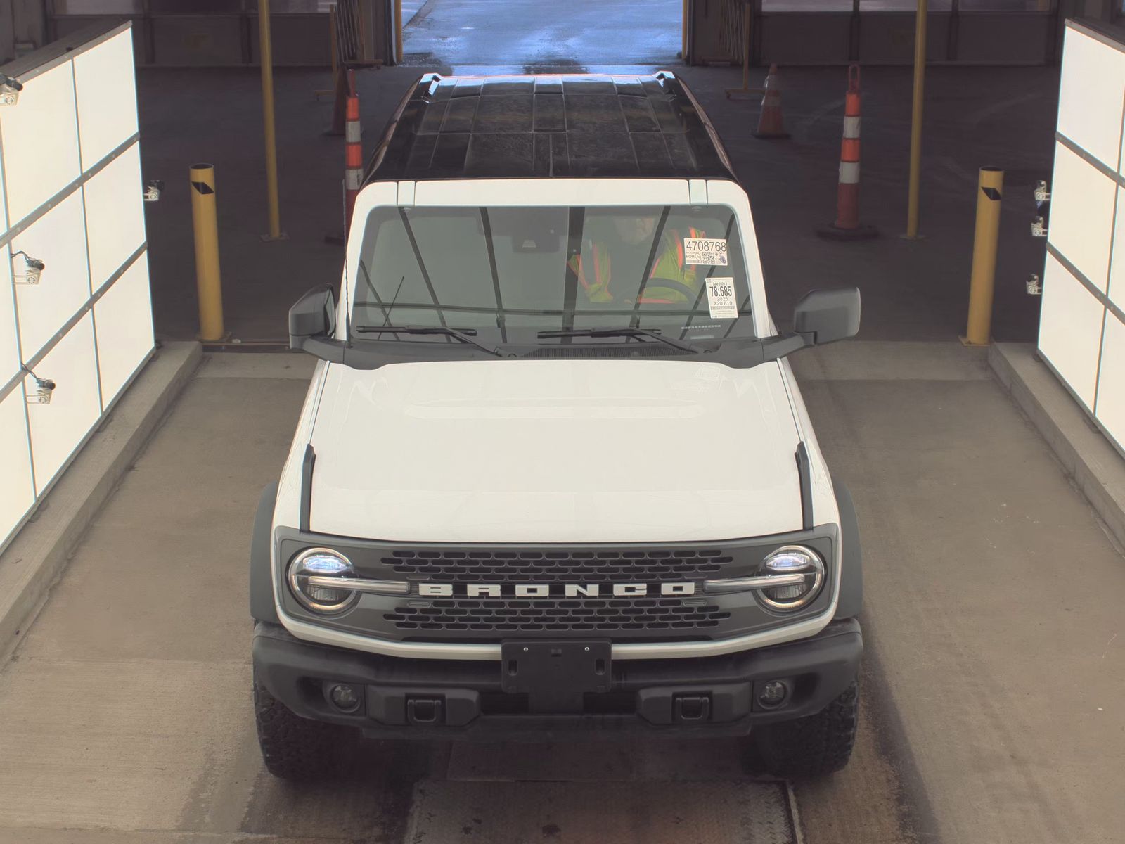 FORD BRONCO - 3