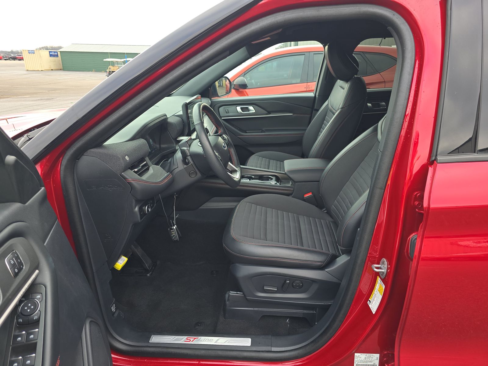 2025 Ford Explorer ST-Line AWD