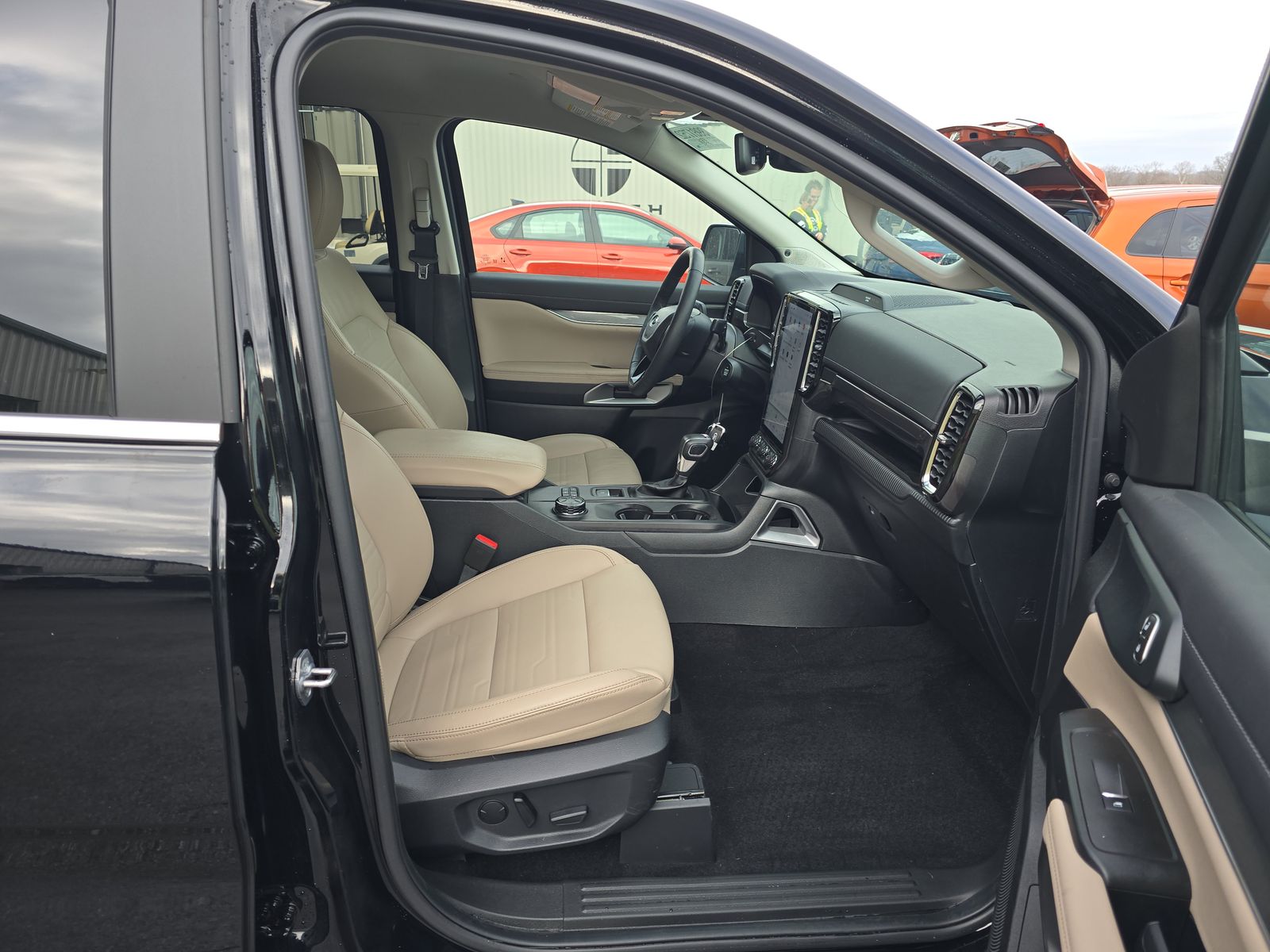 2025 Ford Ranger LARIAT AWD