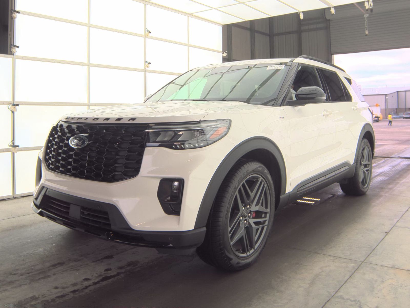 2025 Ford Explorer ST-Line AWD