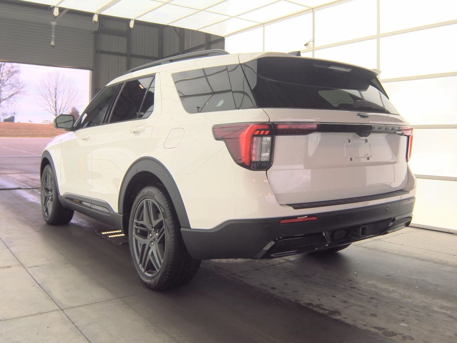 2025 Ford Explorer ST-Line AWD