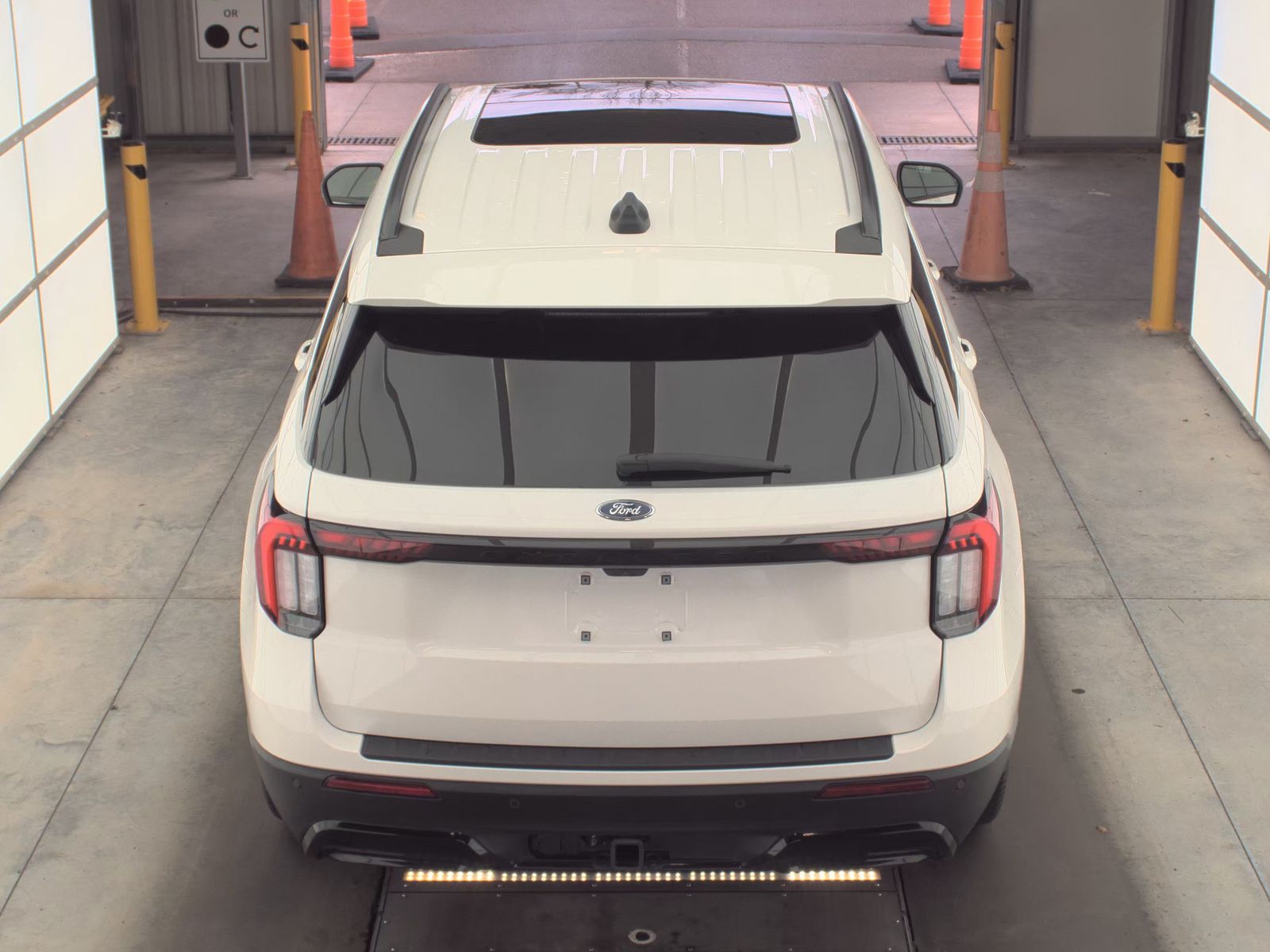 2025 Ford Explorer ST-Line AWD