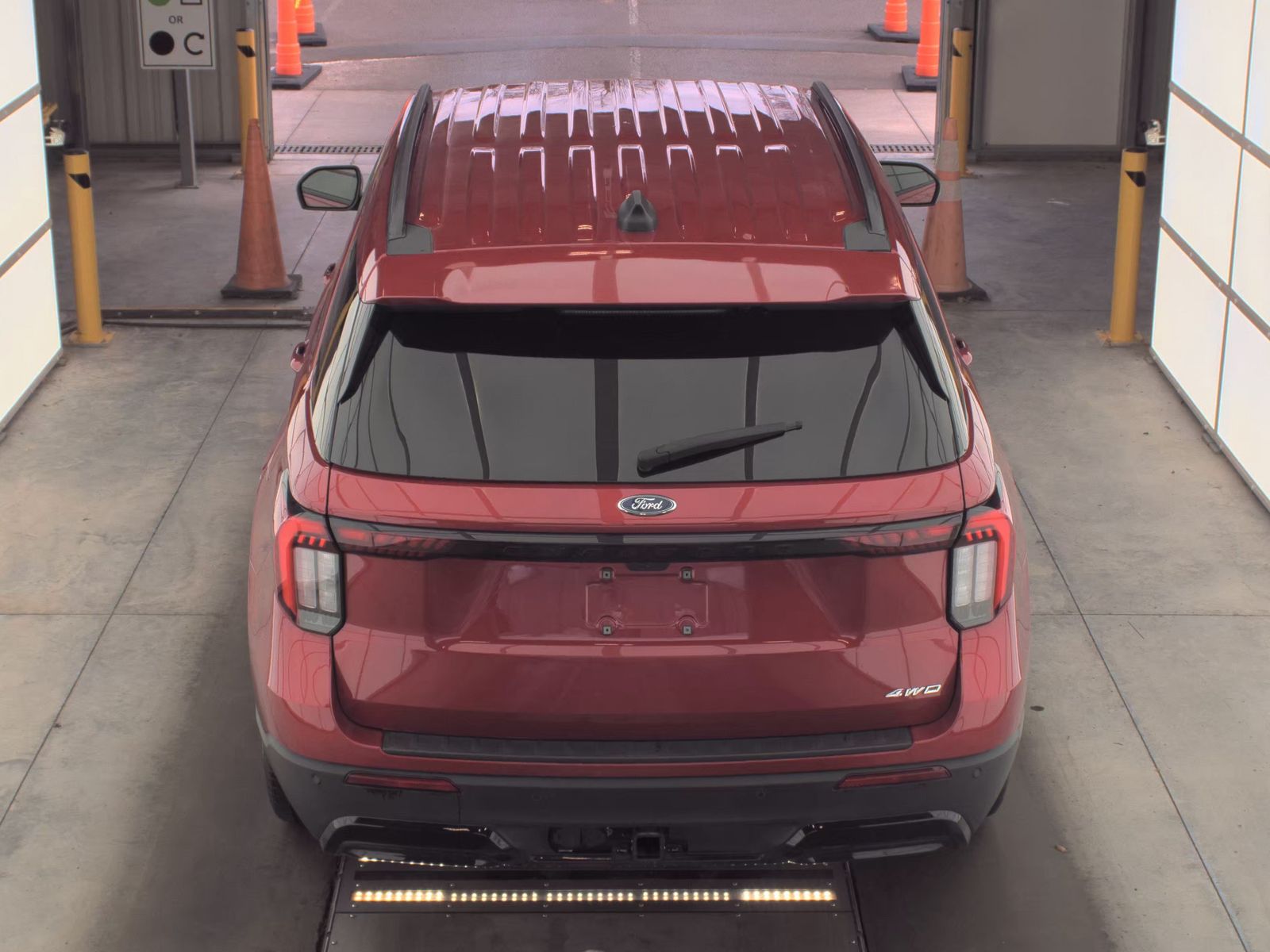 2025 Ford Explorer ST-Line AWD