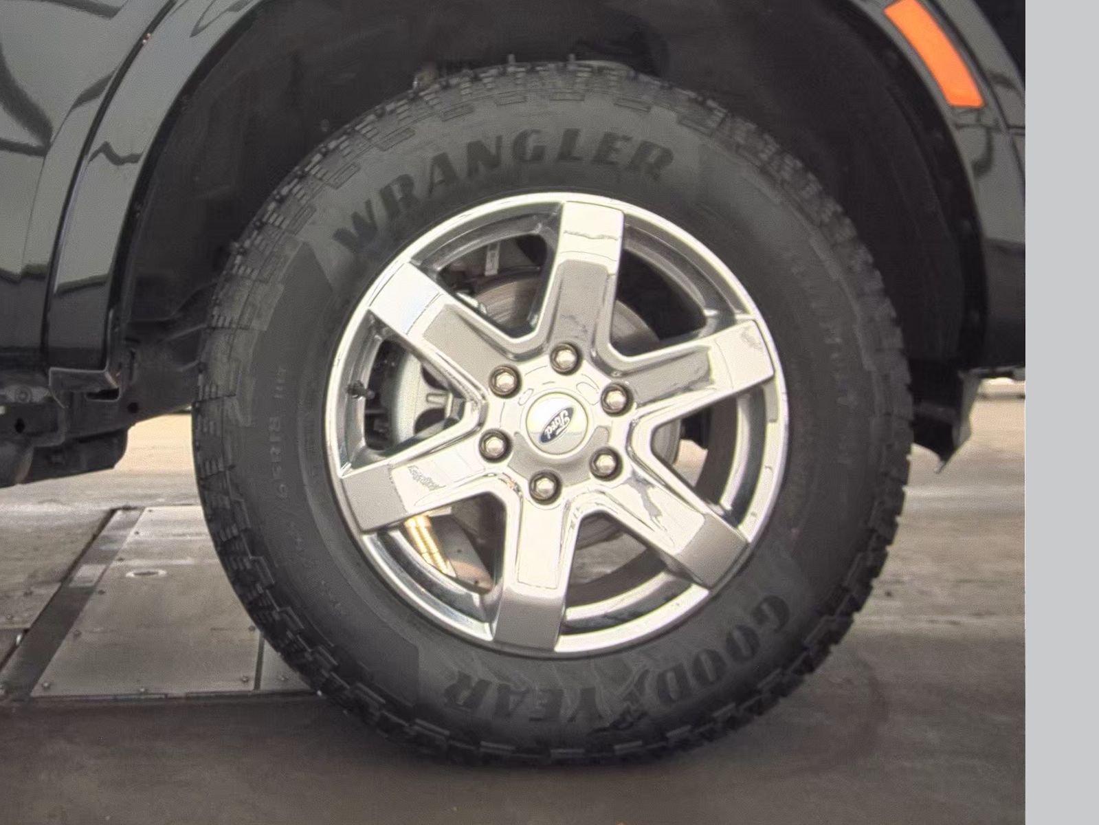 2025 Ford Ranger LARIAT AWD