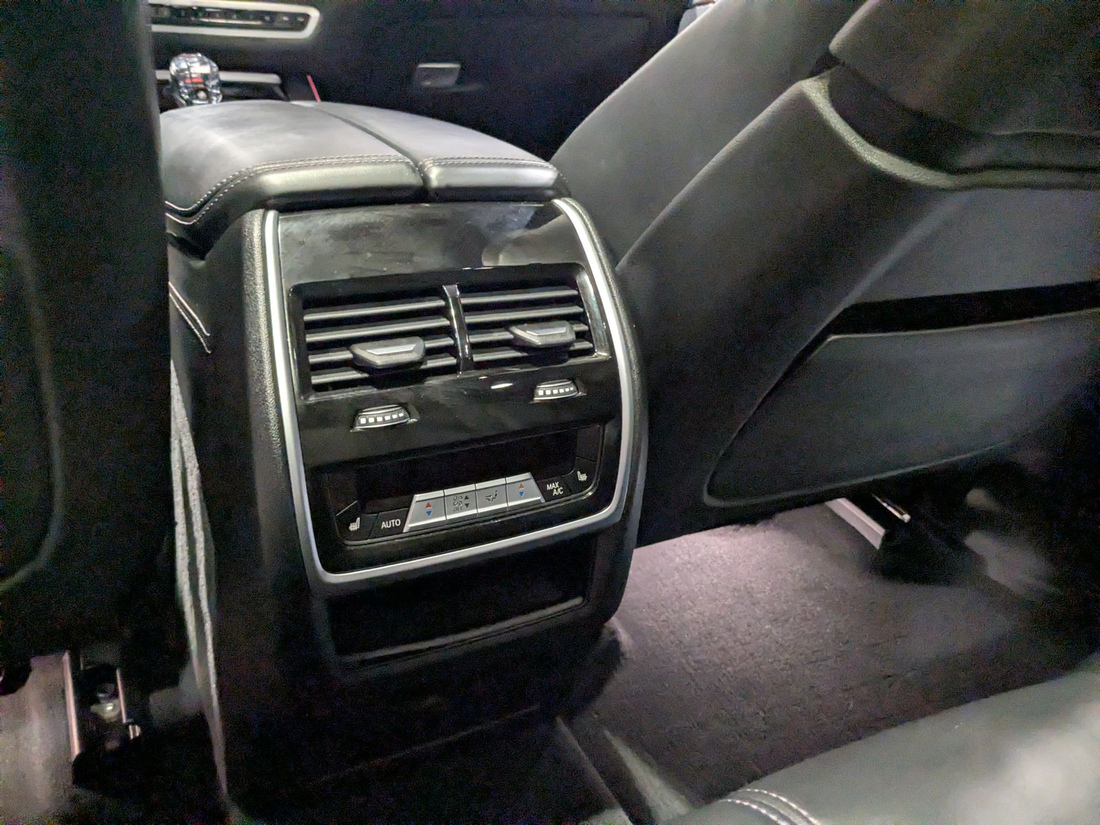 2020 BMW X5 M50i AWD