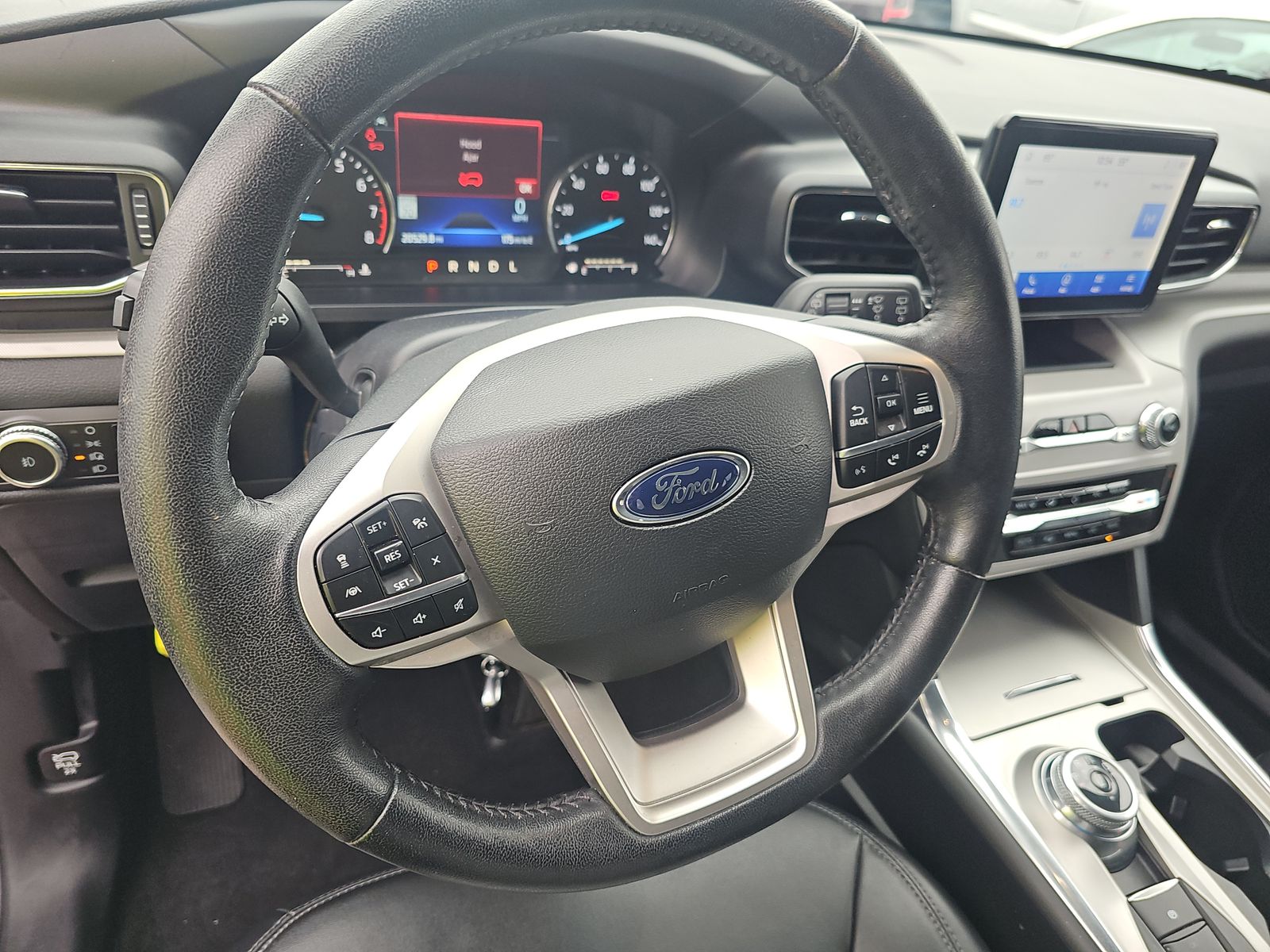 2023 Ford Explorer XLT AWD