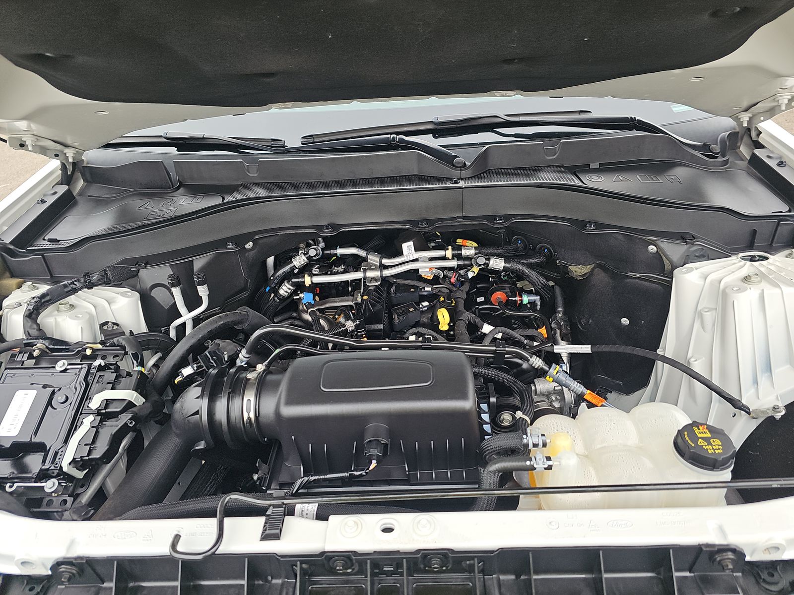 2023 Ford Explorer XLT AWD