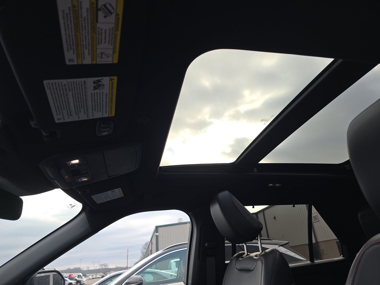 2025 Ford Explorer ST-Line AWD