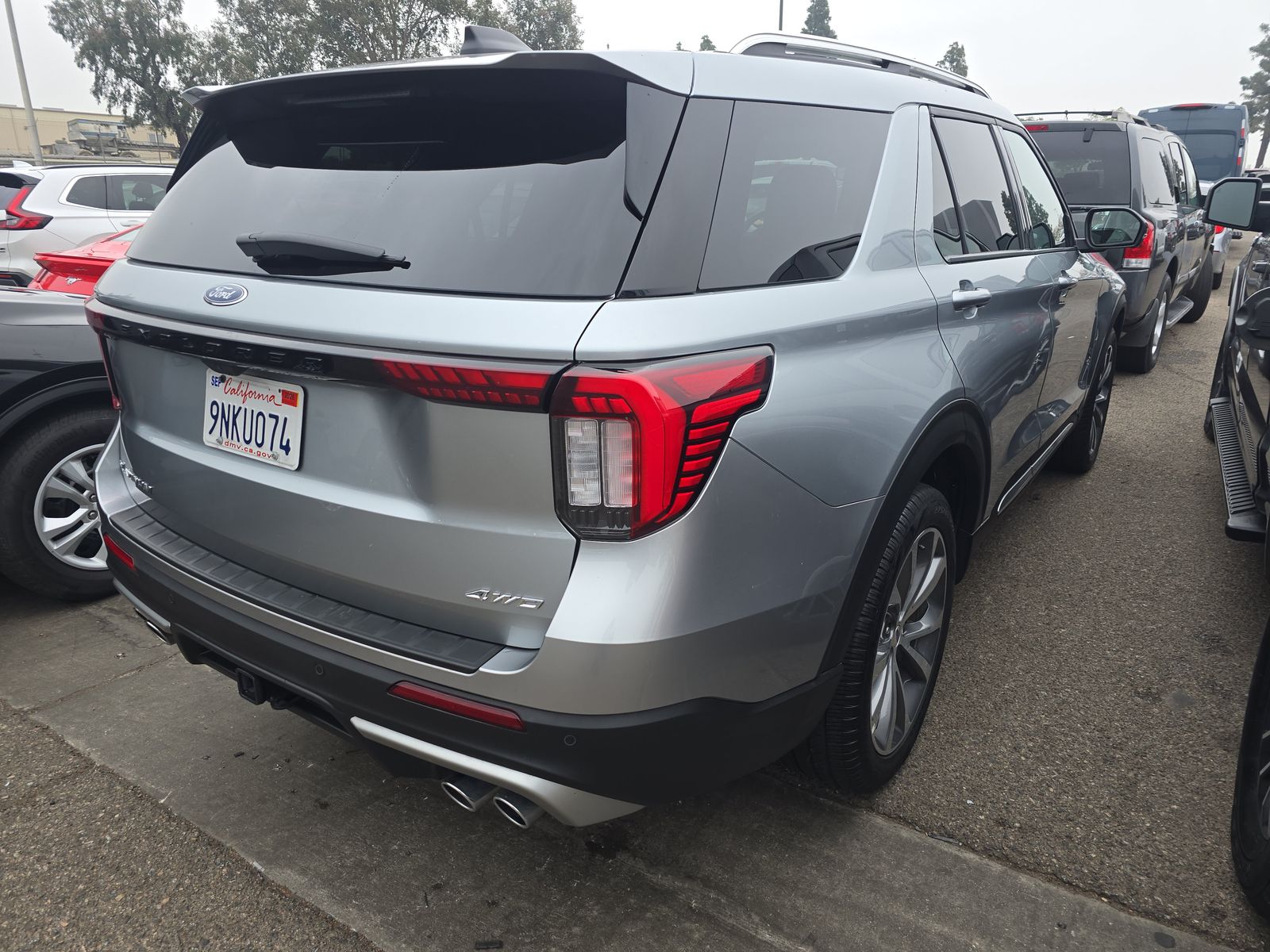 2025 Ford Explorer Platinum AWD