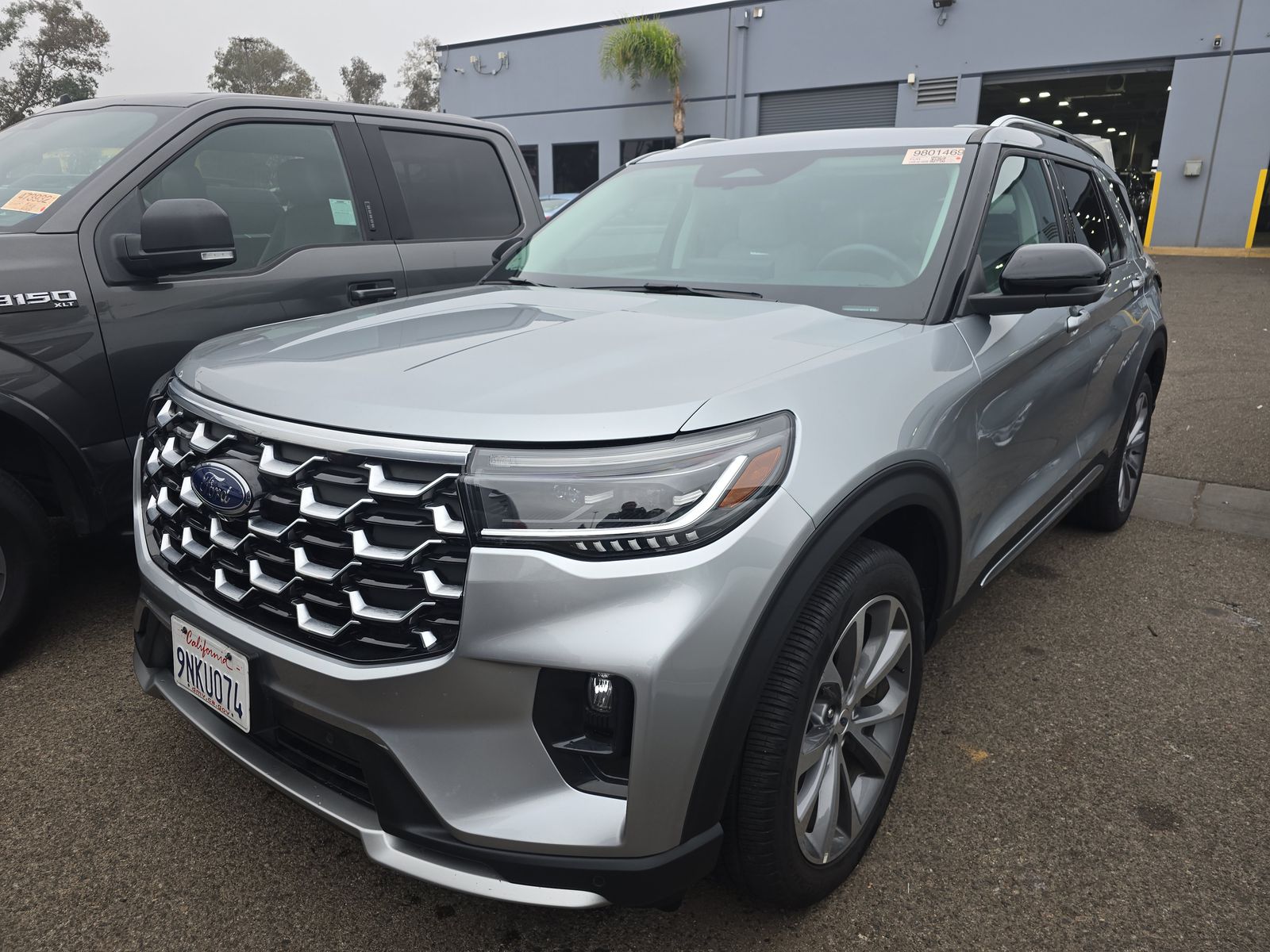 2025 Ford Explorer Platinum AWD