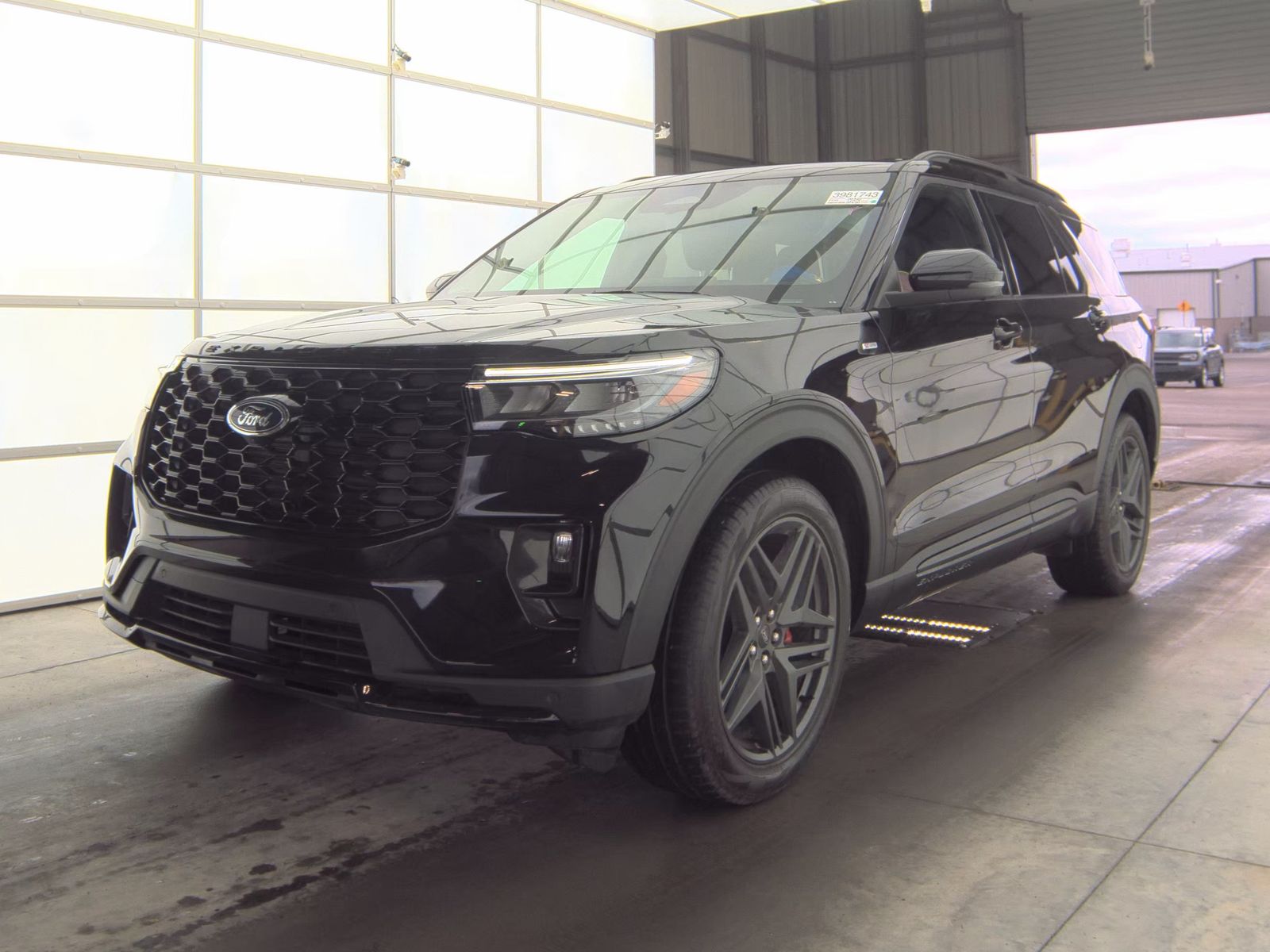 2025 Ford Explorer ST-Line AWD