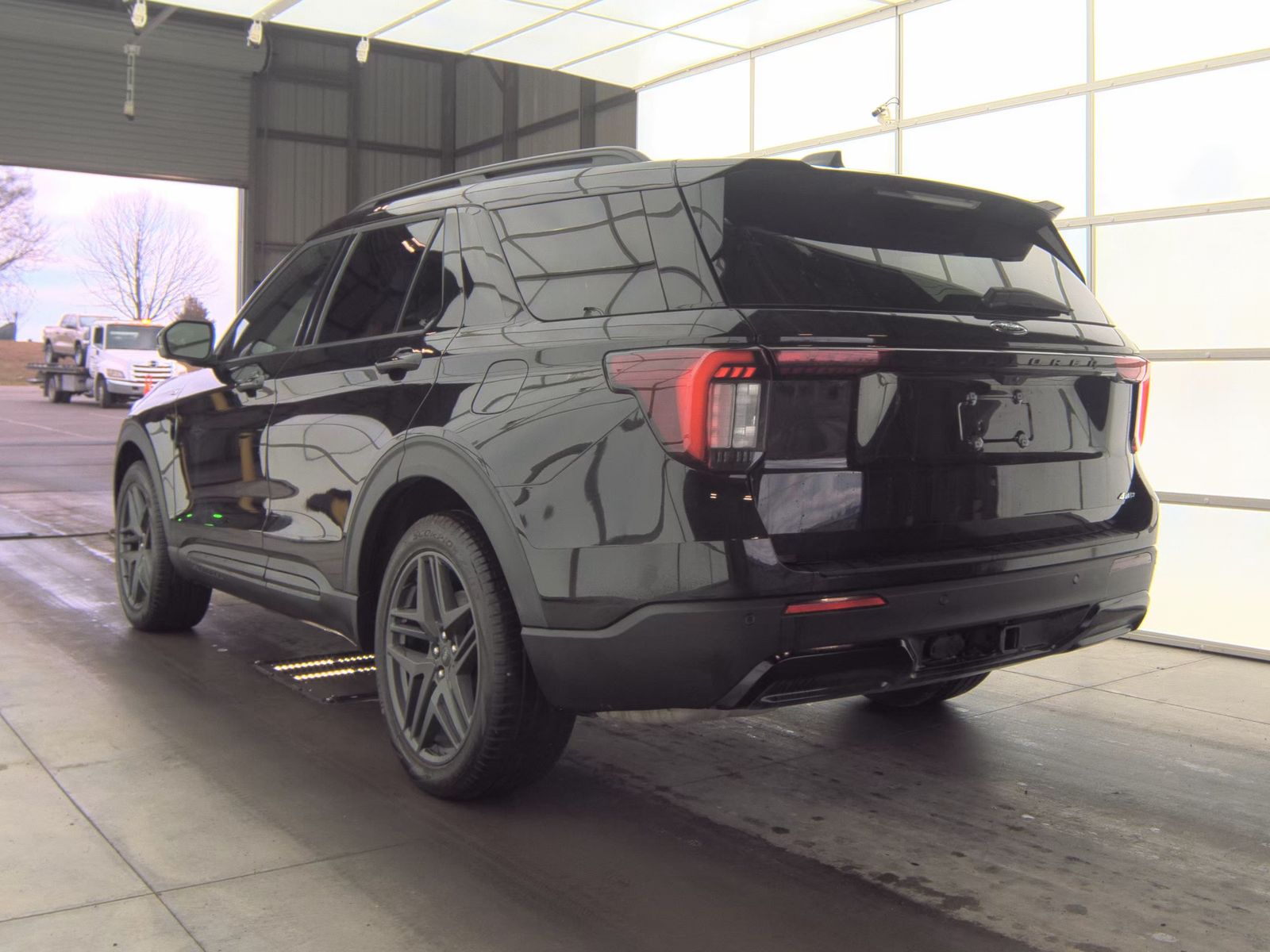 2025 Ford Explorer ST-Line AWD