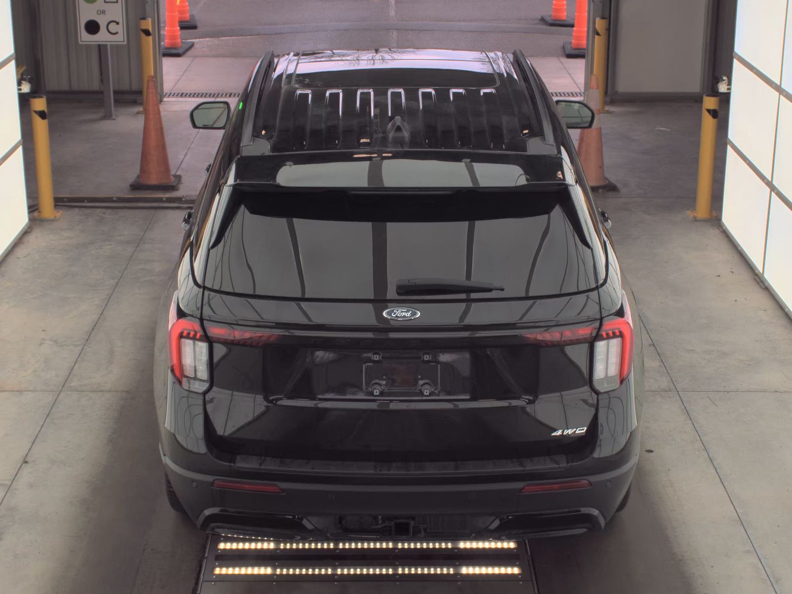 2025 Ford Explorer ST-Line AWD