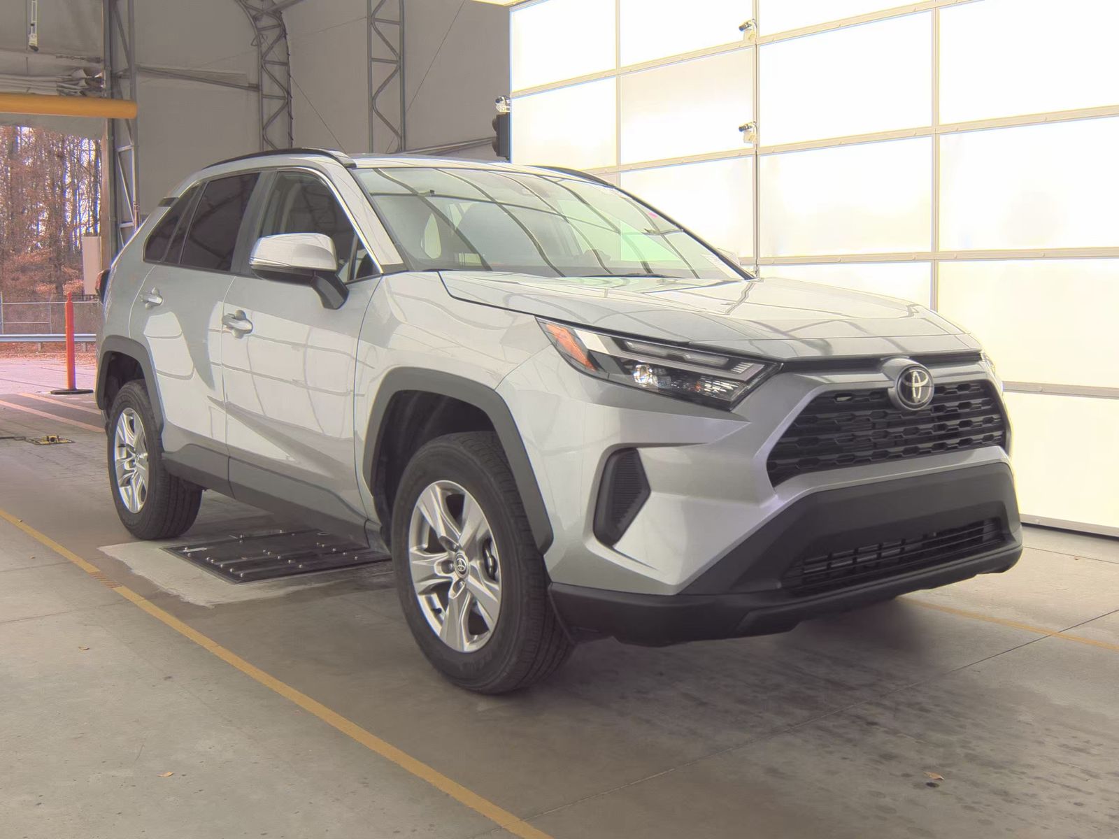 2025 Toyota RAV4 XLE FWD