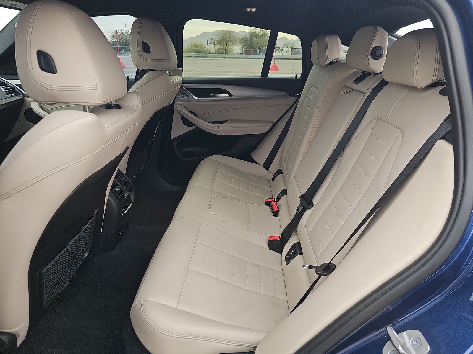 2023 BMW X4 xDrive30i AWD