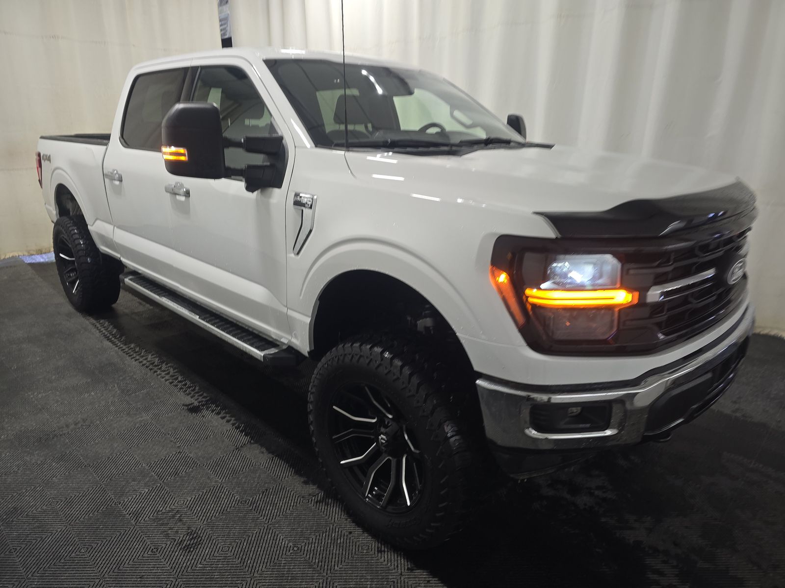 2024 Ford F-150 XLT AWD