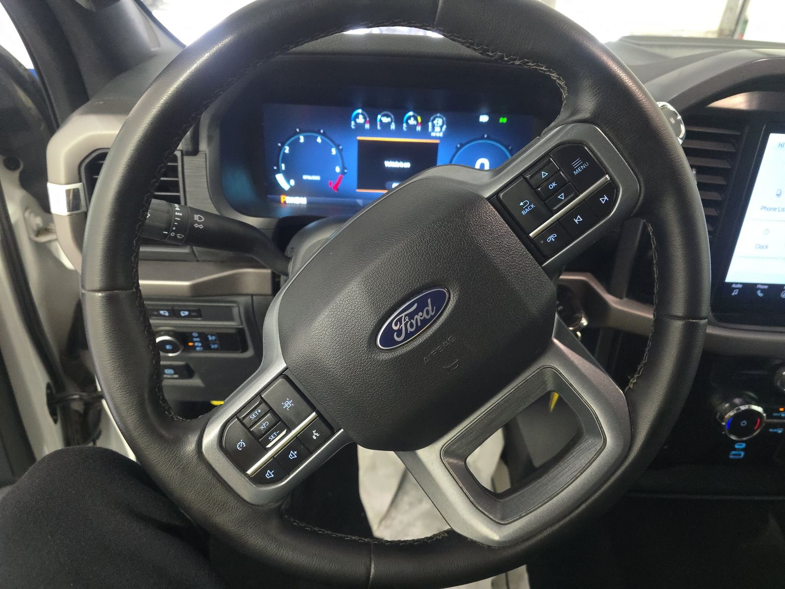 2024 Ford F-150 XLT AWD