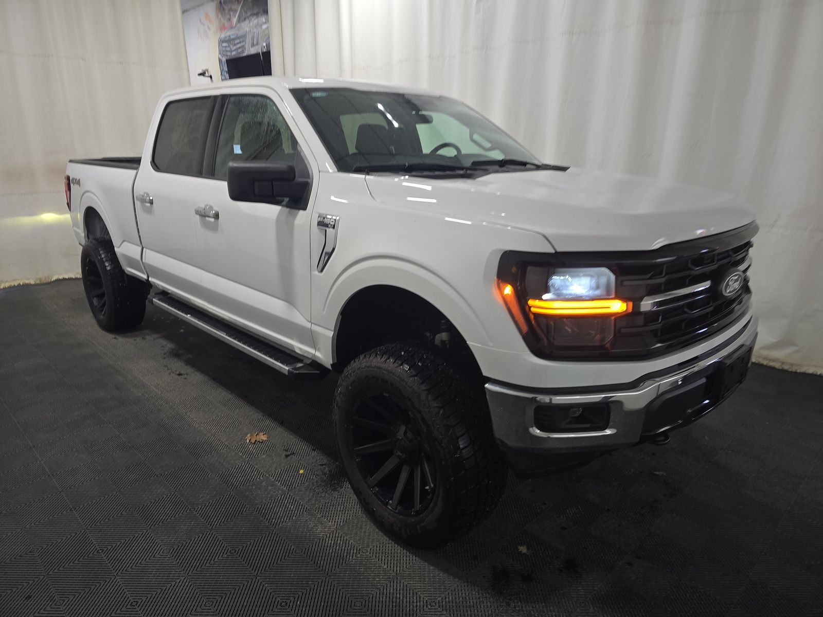 2025 Ford F-150 XLT AWD