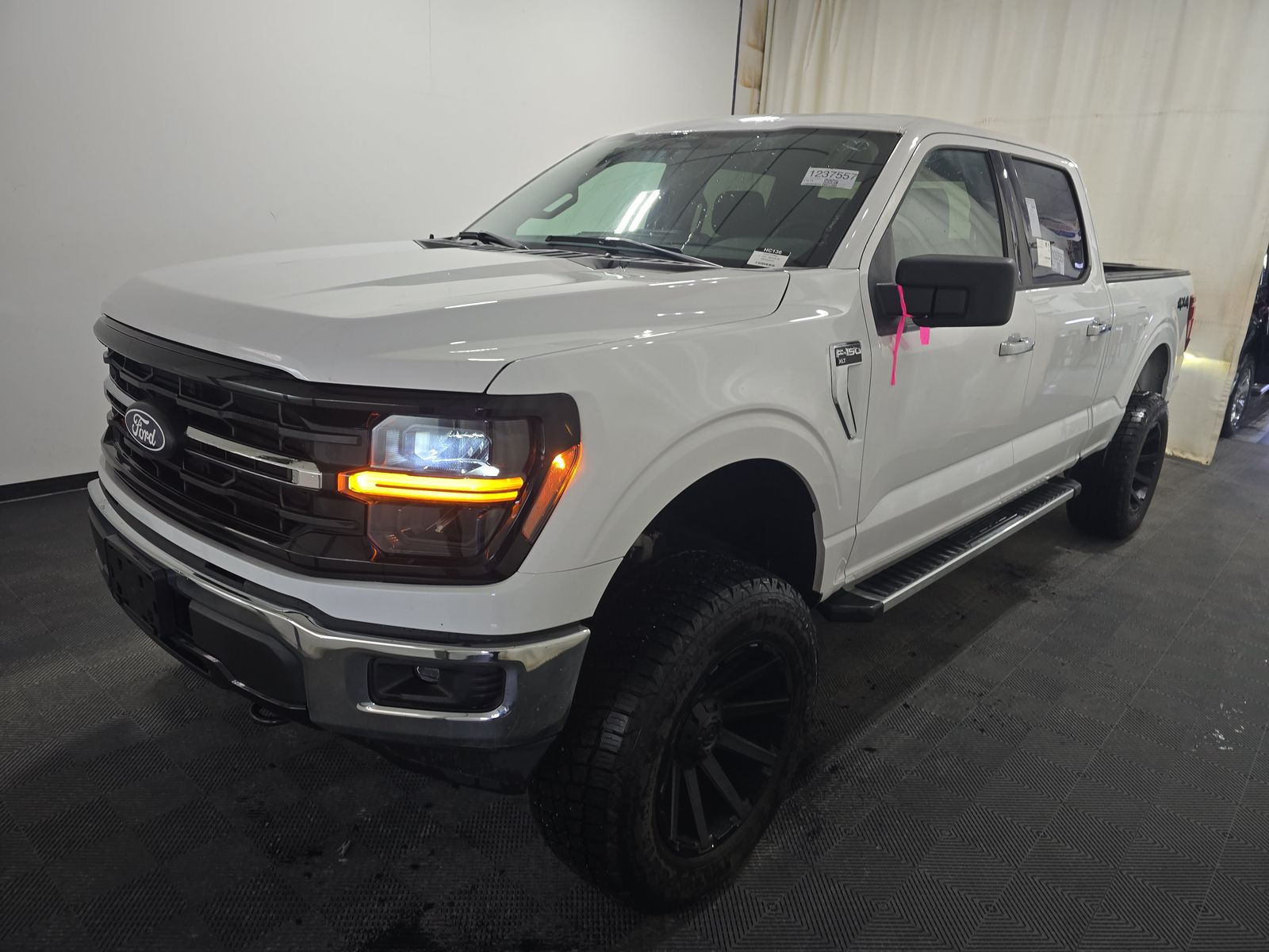 2025 Ford F-150 XLT AWD