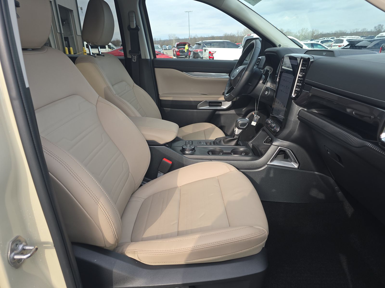 2025 Ford Ranger LARIAT AWD