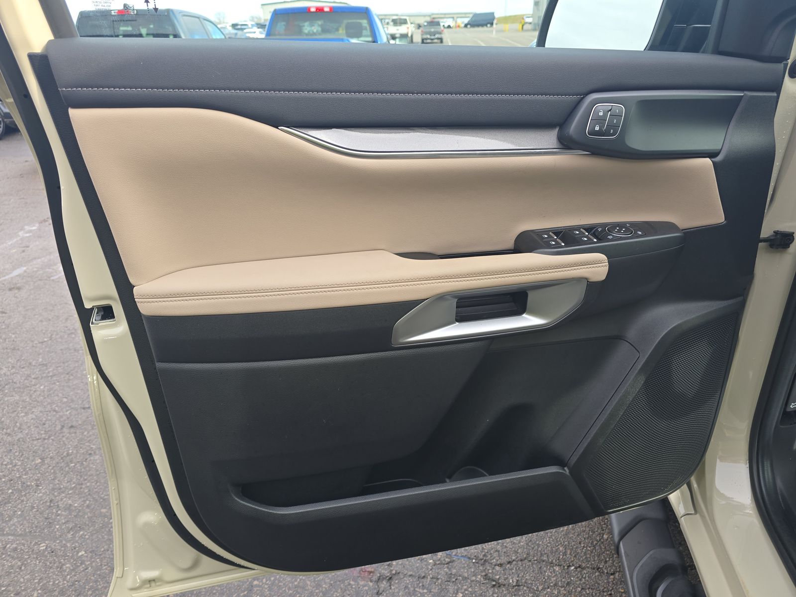 2025 Ford Ranger LARIAT AWD