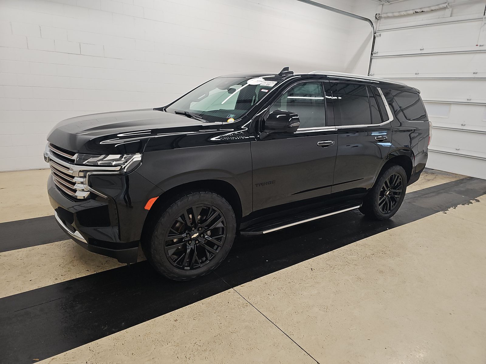 2023 Chevrolet Tahoe High Country's photo
