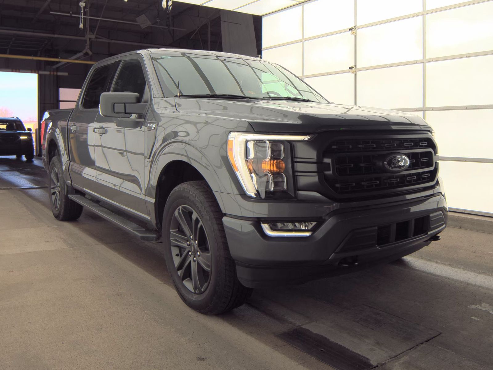 2023 Ford F-150 XLT AWD