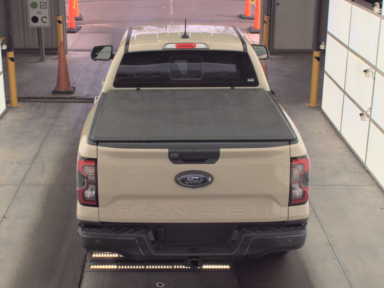 2025 Ford Ranger LARIAT AWD
