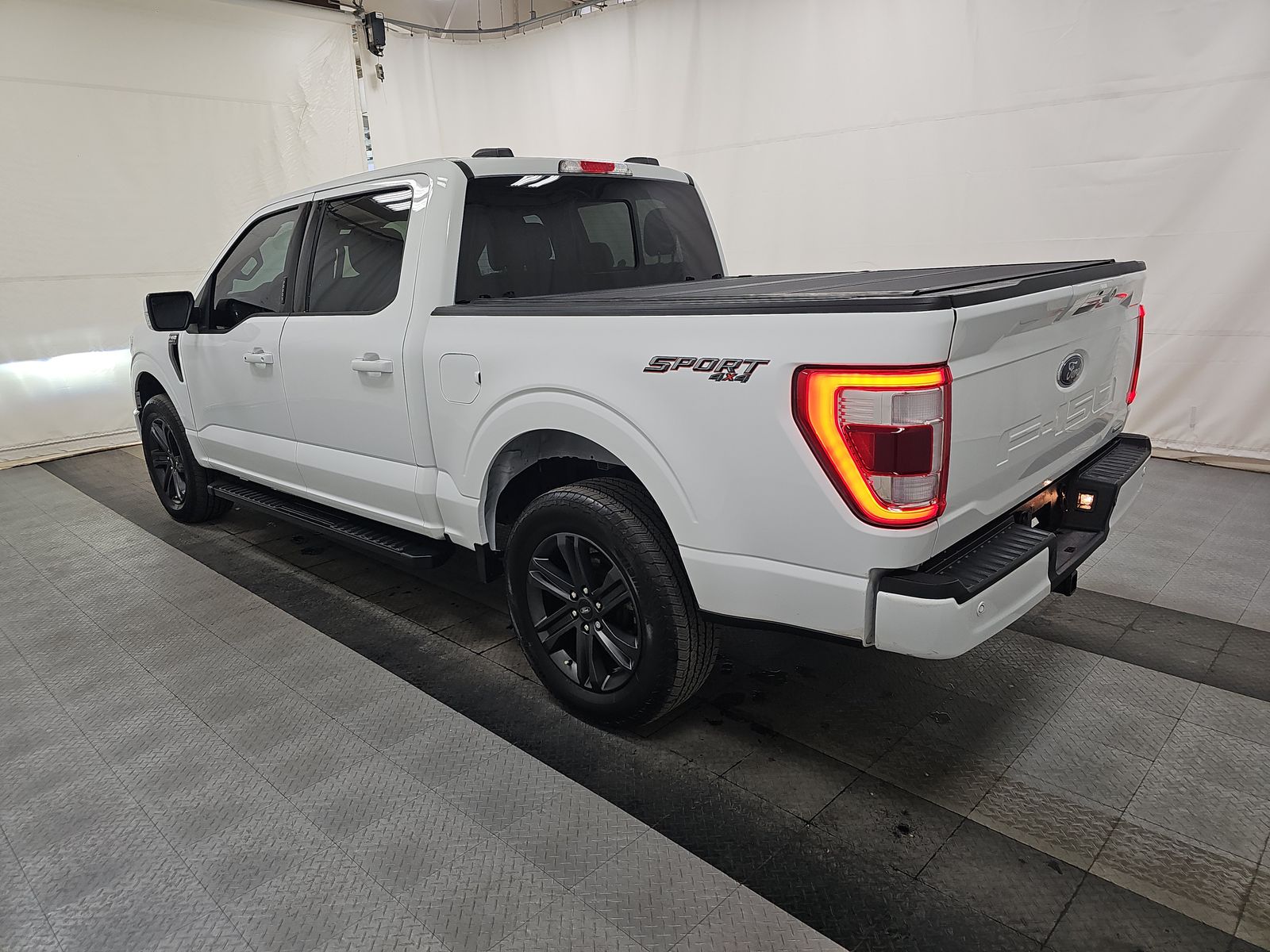 2023 Ford F-150 Lariat AWD