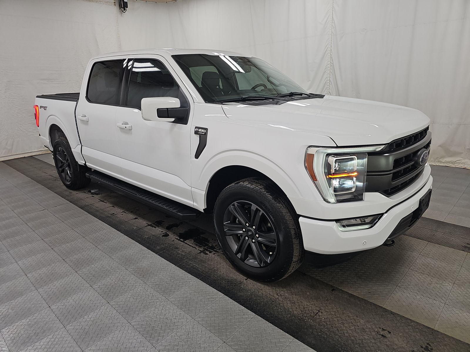 2023 Ford F-150 Lariat AWD