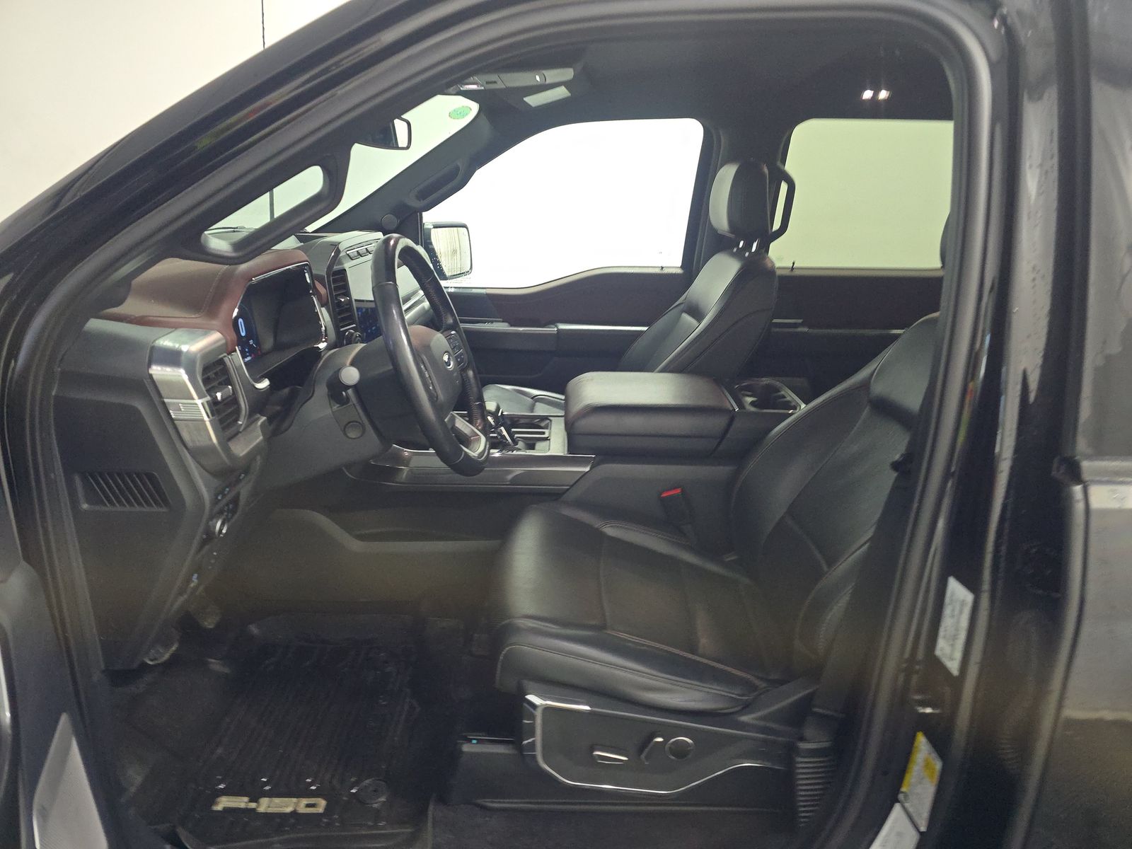 2023 Ford F-150 Lariat AWD