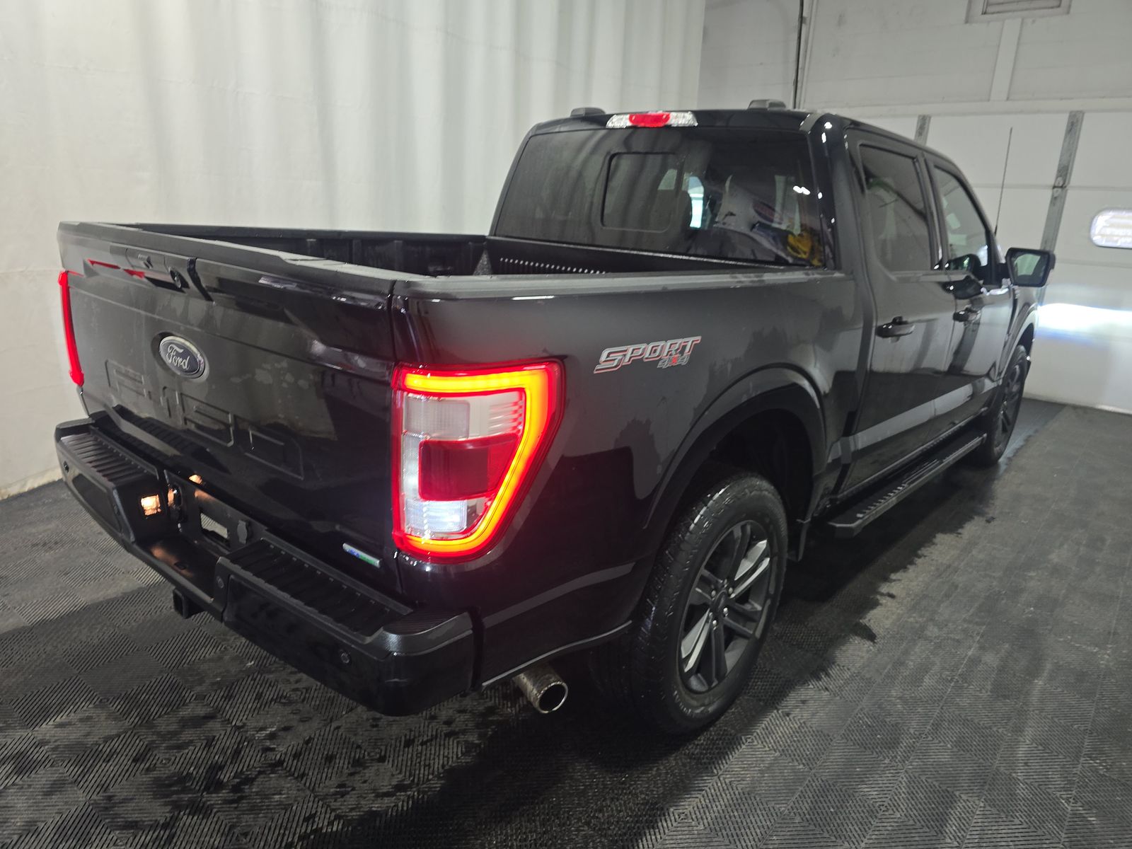 2023 Ford F-150 Lariat AWD