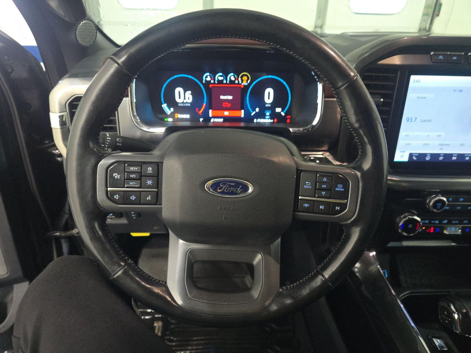 2023 Ford F-150 Lariat AWD