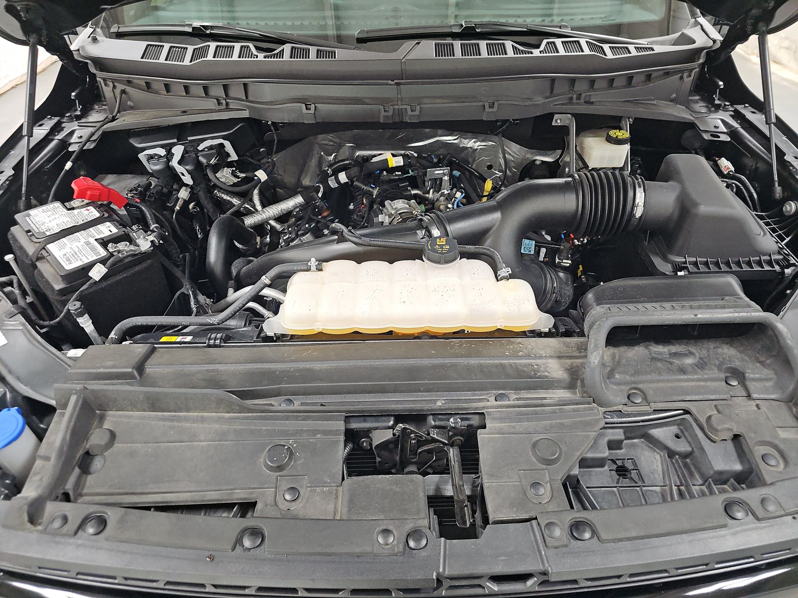 2023 Ford F-150 Lariat AWD