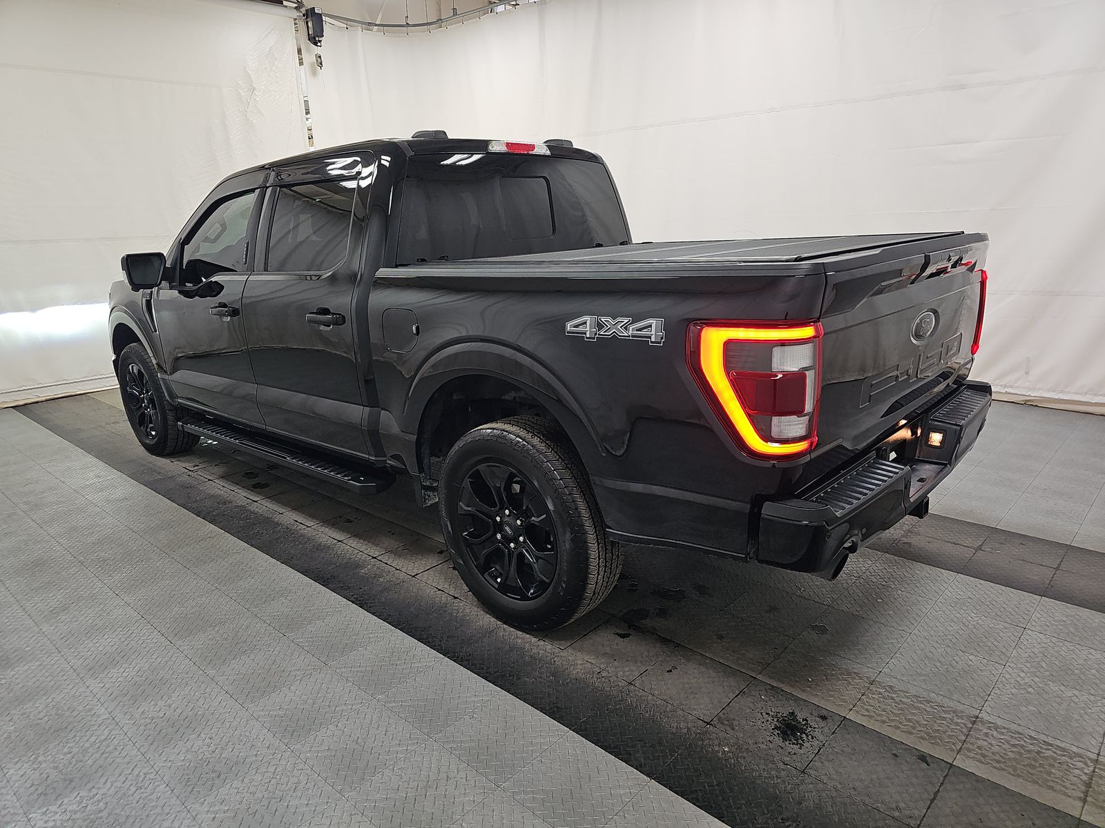 2023 Ford F-150 Lariat AWD