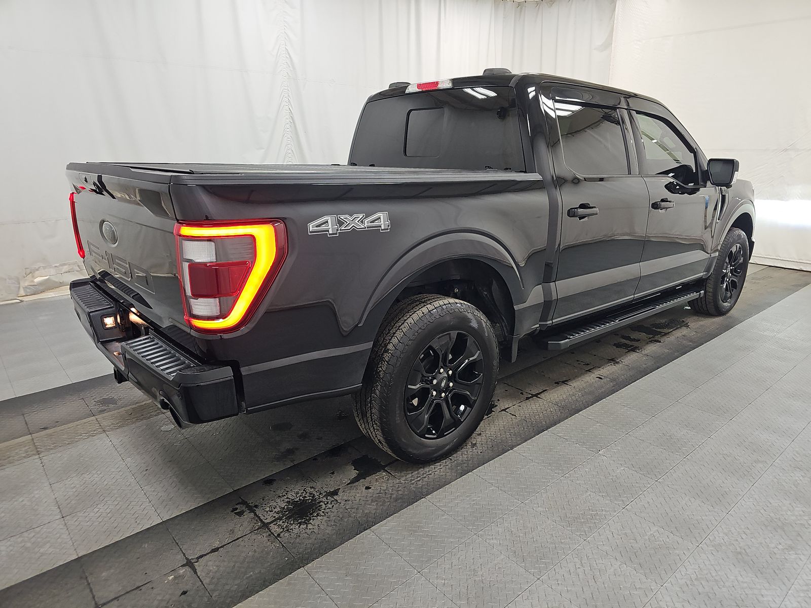2023 Ford F-150 Lariat AWD